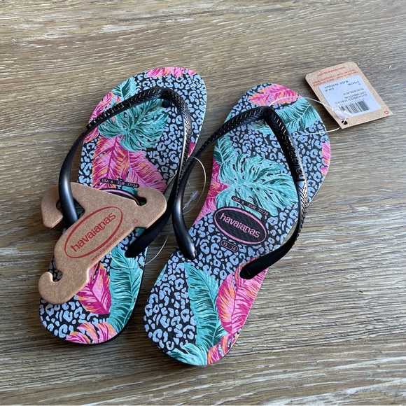 NWT Havainanas - Picture 1 of 2